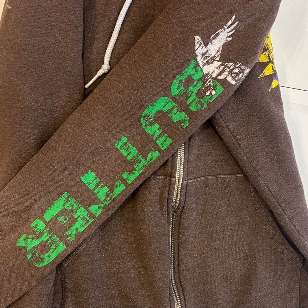 Butter Brown Hoodie with Green Accents - Picture 4 of 8